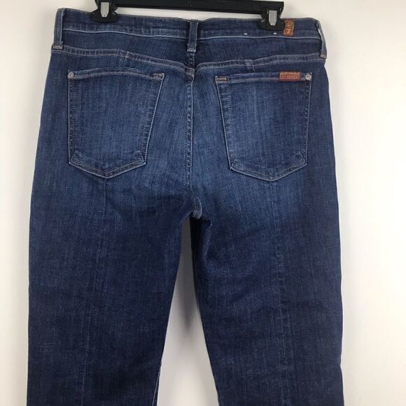 7âforâAll MankindâEdieâEyeletâCutâOffâHemâJeans - Picture 10 of 15